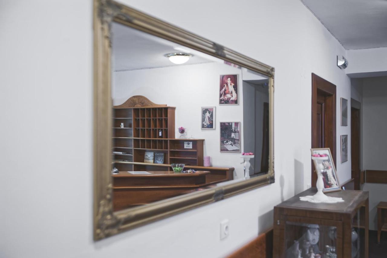 Hotel Napoleon Austerlitz エクステリア 写真